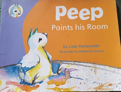 Peep paints his Room